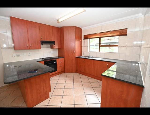 2 BEDROOM APARTMENT FOR SALE IN PAULSHOF